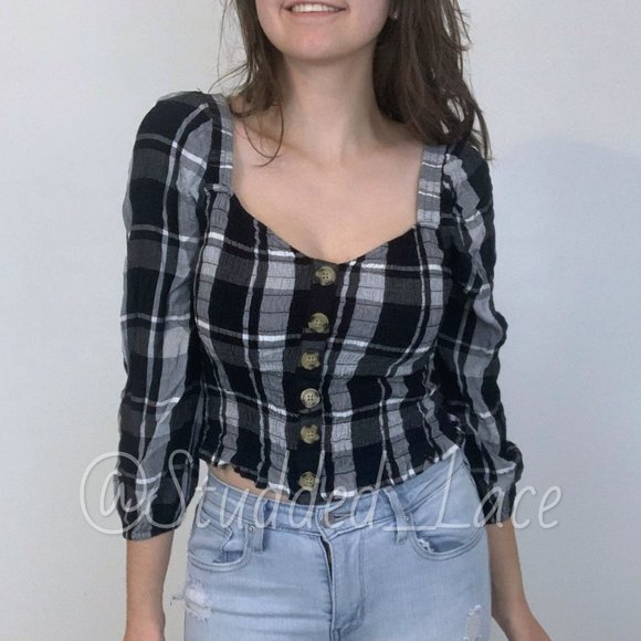 American Eagle Outfitters Tops - [SOLD] American Eagle Plaid Crop Top